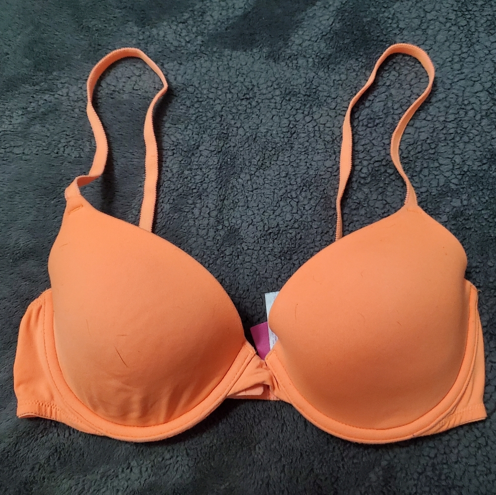 Victoria Secret PINK 34C wear Everywhere Demi Bra